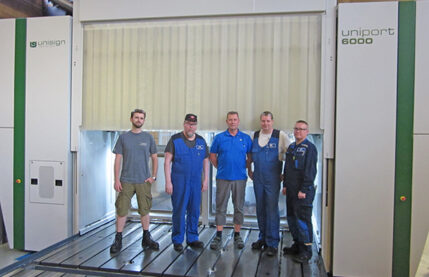 Uniport 6000, CNC machining for machining parts for debarkers