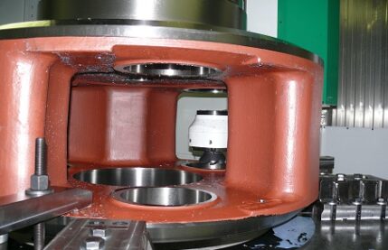 Unisign CNC machine | Energy industry | Machining of planetary gear boxes Unisign CNC machine | Energy industry | Machining of planetary gear boxes | Flexibility | Pendulum machining | unisign.com