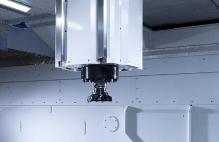 Unisign CNC machine | Machining of large parts such as machine beds Unisign CNC machine | Machining of large parts such as machine beds | Various machining heads | Large working area | unisign.com