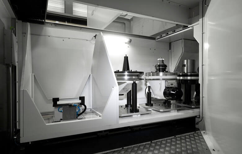 UNICOM7000 CNC Machine | All machining heads on board | Offering flexibility in cnc machining | unisign.com