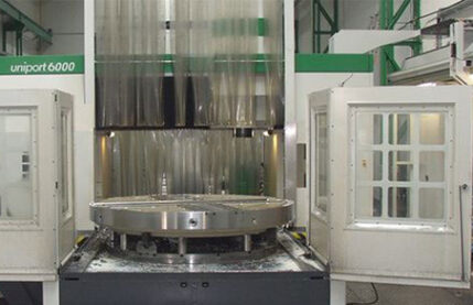 Machining of large and complex components