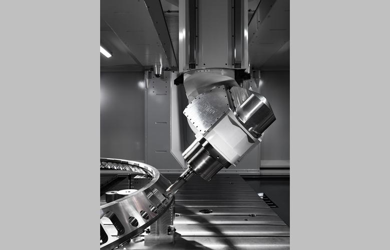 UNIPORT6000-HV CNC machine | Able to machine any angle or plane with restriction | unisign.com