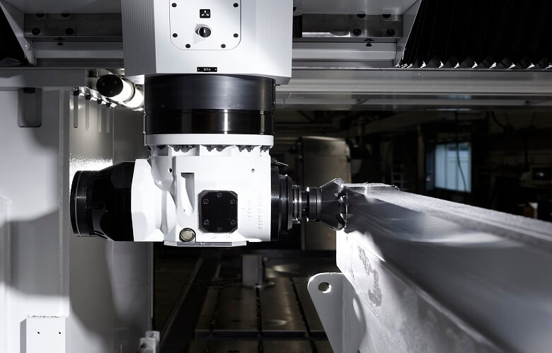 UNIPORT6000 CNC machine | Powerful gearbox driven spindle | unisign.com