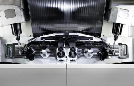UNITWIN CNC machining centre | Truck front axle machining UNITWIN CNC machining centre | Truck front axle machining | Twin main spindles | Increased output | Reduced costs | unisign.com